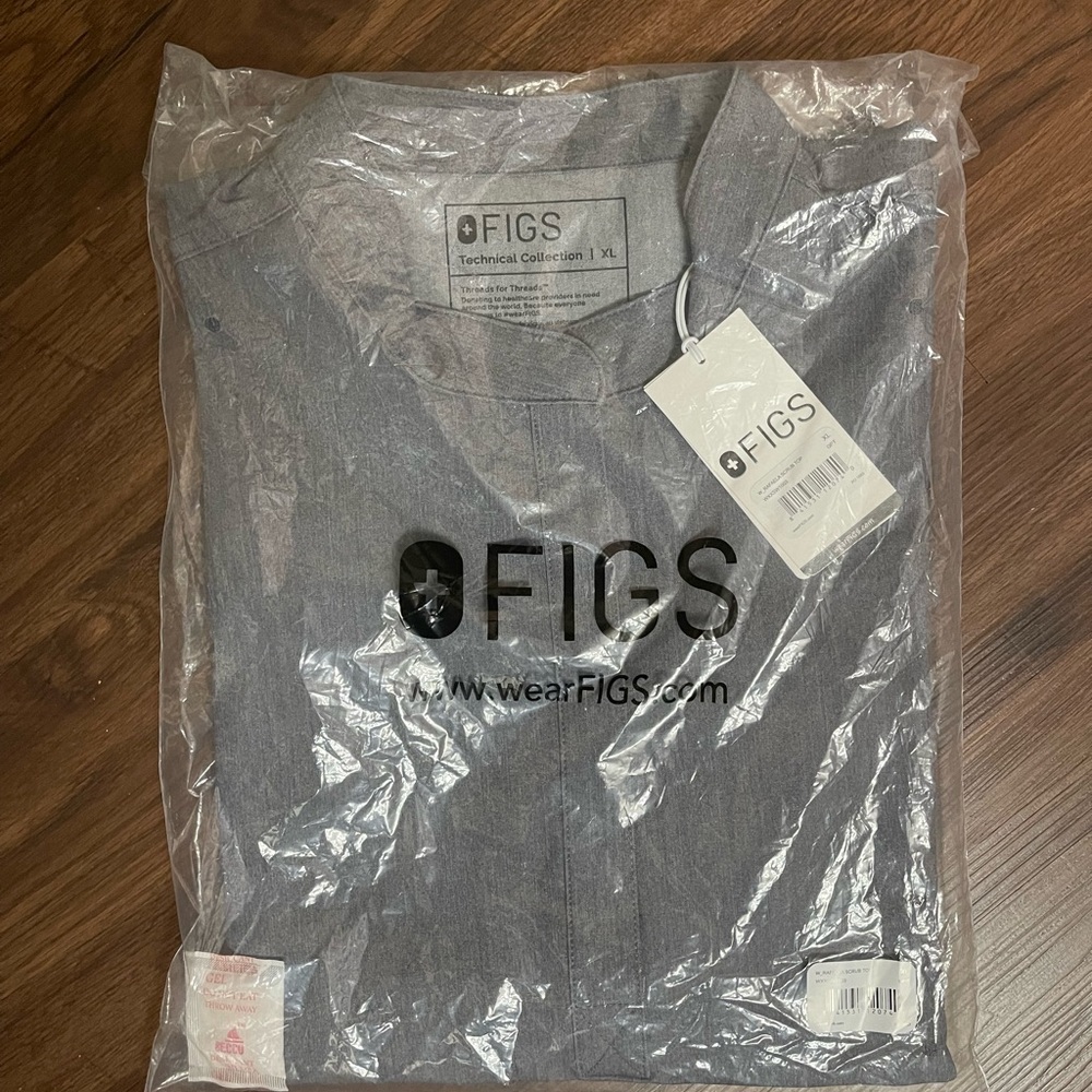 Figs Rafaela scrub top